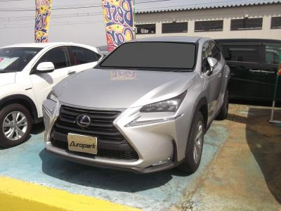 レクサスＮＸ３００ｈ　新潟中古車　ﾊｲﾌﾞﾘｯﾄﾞで燃費は19.8km/L｡最上級ｸﾞﾚｰﾄﾞのLで★ﾒﾓﾘｰﾅﾋﾞﾌﾙｾｸﾞTV★本革ﾊﾟﾜｰｼｰﾄ&ｼｰﾄﾋｰﾀｰ★ﾘﾔﾊﾟﾜｰｼｰﾄ★ﾌﾟﾘｸｻｯｼｭｾｰﾌﾃｨ★LEDﾍｯﾄﾞﾗｲﾄ★ﾊﾟﾜｰﾊﾞｯｸﾄﾞｱ★18ｲﾝﾁｱﾙﾐ★ｽﾃｱﾘﾝｸﾞﾋｰﾀｰほかｵﾌﾟｼｮﾝの★ﾏｰｸﾚﾋﾞﾝｿﾝ25.4万★360°ﾊﾟﾉﾗﾏﾓﾆﾀｰ8.2万が付いて新車価格589.6万円!