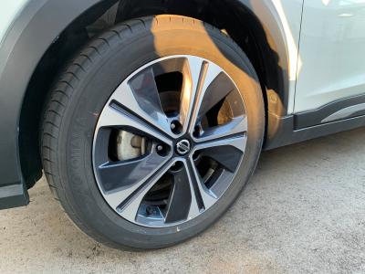 LbNX@VÎԁ@R4N7ɒǉꂽ4WD١1.2Lݼ݂ŔdO2Ӱŋ쓮RWLTC19.2km/L㋉قŁڻް&F˰׳ޭٰװ˰߲ۯāLEDͯײāذACCŰ17Ђق߼݂́ذپTVETCtĂ܂!