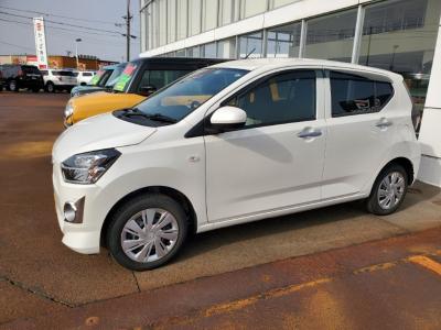 プレオプラス　新潟中古車　2代目ｲｰｽのｽﾊﾞﾙ版｡先代より80kg軽量化で4WDでも燃費はJC08ﾓｰﾄﾞ32.2㎞/L！新型のｽﾏｰﾄｱｼｽﾄⅢを採用し★歩行者対応ﾚｰﾀﾞｰﾌﾞﾚｰｷ★誤発進防止★前後ｺｰﾅｰｾﾝｻｰ★LEDﾍｯﾄﾞﾗｲﾄ★ｷｰﾚｽ★電動格納ﾄﾞｱﾐﾗｰ★ﾌﾟﾗｲﾊﾞｼｰｶﾞﾗｽなどのほかｵﾌﾟｼｮﾝの★ﾒﾓﾘｰﾅﾋﾞ★ﾅﾋﾞ装着UPｸﾞﾚﾄﾞﾊﾟｯｸ(ﾊﾞｯｸｶﾒﾗ･ﾘﾔｽﾋﾟｰｶｰ)★ﾌｫｸﾞﾗﾝﾌﾟ付き!