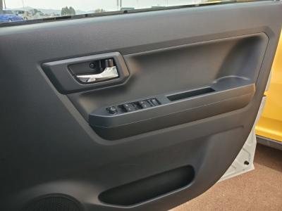 プレオプラス　新潟中古車　2代目ｲｰｽのｽﾊﾞﾙ版｡先代より80kg軽量化で4WDでも燃費はJC08ﾓｰﾄﾞ32.2㎞/L！新型のｽﾏｰﾄｱｼｽﾄⅢを採用し★歩行者対応ﾚｰﾀﾞｰﾌﾞﾚｰｷ★誤発進防止★前後ｺｰﾅｰｾﾝｻｰ★LEDﾍｯﾄﾞﾗｲﾄ★ｷｰﾚｽ★電動格納ﾄﾞｱﾐﾗｰ★ﾌﾟﾗｲﾊﾞｼｰｶﾞﾗｽなどのほかｵﾌﾟｼｮﾝの★ﾒﾓﾘｰﾅﾋﾞ★ﾅﾋﾞ装着UPｸﾞﾚﾄﾞﾊﾟｯｸ(ﾊﾞｯｸｶﾒﾗ･ﾘﾔｽﾋﾟｰｶｰ)★ﾌｫｸﾞﾗﾝﾌﾟ付き!