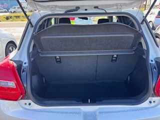 XCtg@VÎԁ@dʂ100kgyʉޭټުĴݼ݂𓋍ڂ4WDłR22.8km/Lɡ́ذ&߯āACļ˰ΰ޺۰فESPh~di[Ӻޱװײ޼׽ق߼݂́ذ1TV16ЁETCȂǂtĂ܂B