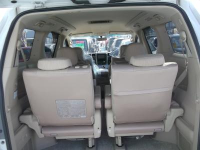 アルファードハイブリッド　新潟中古車　後期型に出たﾊｲﾌﾞﾘｯﾄﾞ｡前後に2つのﾓｰﾀｰを持ち､CVT&4WDで燃費は17.0km/L｡★ｵｯﾄﾏﾝ付2ndｼｰﾄの7人乗り｡★ｷｰﾌﾘｰ&ﾌﾟｯｼｭｽﾀｰﾀｰ★ﾃﾞｨｽﾁｬｰｼﾞ&ﾌｫｸﾞ★ﾊﾟﾜｰｽﾗｲﾄﾞﾄﾞｱ★16ｲﾝﾁｱﾙﾐ★ｸﾙｰｽﾞC★ｺｰﾅｰｾﾝｻｰ★ﾅﾉｲｰ付ｵｰﾄAC､更にｵﾌﾟｼｮﾝの★ﾒﾓﾘｰﾅﾋﾞﾌﾙｾｸﾞTVなどが付いています!