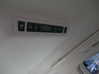 アルファードハイブリッド　新潟中古車　後期型に出たﾊｲﾌﾞﾘｯﾄﾞ｡前後に2つのﾓｰﾀｰを持ち､CVT&4WDで燃費は17.0km/L｡★ｵｯﾄﾏﾝ付2ndｼｰﾄの7人乗り｡★ｷｰﾌﾘｰ&ﾌﾟｯｼｭｽﾀｰﾀｰ★ﾃﾞｨｽﾁｬｰｼﾞ&ﾌｫｸﾞ★ﾊﾟﾜｰｽﾗｲﾄﾞﾄﾞｱ★16ｲﾝﾁｱﾙﾐ★ｸﾙｰｽﾞC★ｺｰﾅｰｾﾝｻｰ★ﾅﾉｲｰ付ｵｰﾄAC､更にｵﾌﾟｼｮﾝの★ﾒﾓﾘｰﾅﾋﾞﾌﾙｾｸﾞTVなどが付いています!