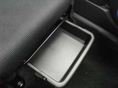 ｂＢ　新潟中古車　後期型　HDDナビ・1セグテレビ　フルエアロ　純正15インチAW オートエアコン
皮巻きハンドル　ディスチャージライト