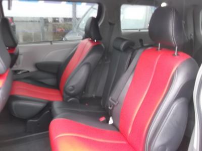 シエナ　新潟中古車　北米ﾄﾖﾀで販売されるﾐﾆﾊﾞﾝ｡3.5V6搭載FF駆動｡幅と長さはｳﾞｪﾙﾌｧｲｱ以上で幅199cm全長508cm。SEはｴｱﾛﾀｲﾌﾟの人気ｸﾞﾚｰﾄﾞで★両側ﾊﾟﾜｰｽﾗｲﾄﾞﾄﾞｱ★ﾊﾟﾜｰﾊﾞｯｸﾄﾞｱ★19ｲﾝﾁｱﾙﾐ★ﾊﾟﾜｰｼｰﾄ★HIDﾗｲﾄ&ﾌｫｸﾞ★ﾒﾓﾘｰﾅﾋﾞﾌﾙｾｸﾞTV&ﾊﾞｯｸｶﾒﾗ★ﾌﾘｯﾌﾟﾀﾞｳﾝﾓﾆﾀｰ付き!