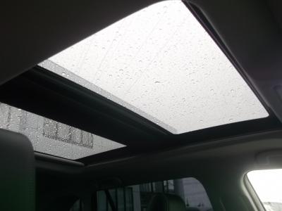 ＲＡＶ４　新潟中古車　4年ぶりに復活した4代目RAV4｡新型2.5LｴﾝｼﾞﾝとCVTを搭載｡装備は★ﾄﾖﾀｾｰﾌﾃｨｾﾝｽ(ﾚｰﾀﾞｰﾌﾞﾚｰｷ･ﾚｰﾀﾞｰｸﾙｰｽﾞ等)★LEDﾍｯﾄﾞﾗｲﾄ★ﾚｻﾞｰﾊﾟﾜｰｼｰﾄ&ﾋｰﾀｰ★18ｲﾝﾁｱﾙﾐ★ｸﾘｱﾗﾝｽｿﾅｰ★ｽﾏｰﾄｷｰ★ﾊﾝｽﾞﾌﾘｰﾊﾟﾜｰﾊﾞｯｸﾄﾞｱなどが付き､更にｵﾌﾟｼｮﾝの★ﾓﾃﾞﾘｽﾀｴｱﾛ★ﾊﾟﾉﾗﾏﾑｰﾝﾙｰﾌ★9ｲﾝﾁﾅﾋﾞﾌﾙｾｸﾞTV★ﾊﾞｯｸｶﾒﾗ★ﾃﾞｼﾞﾀﾙｲﾝﾅｰﾐﾗｰ★おくだけ充電★ﾋﾞﾙﾄｲﾝETCが付いています。
