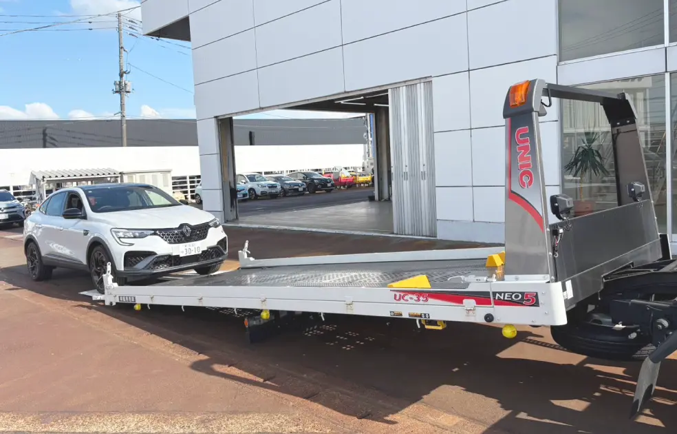 全店舗にキャリアカー完備 現場に駆けつけます！