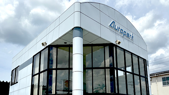 オートパーク 本社