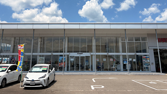 オートパーク <br class="only-sp">六日町ショールーム