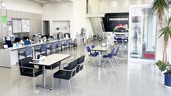 オートパーク <br class="only-sp">六日町ショールーム